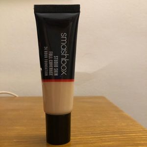 Smashbox Studio Skin foundation